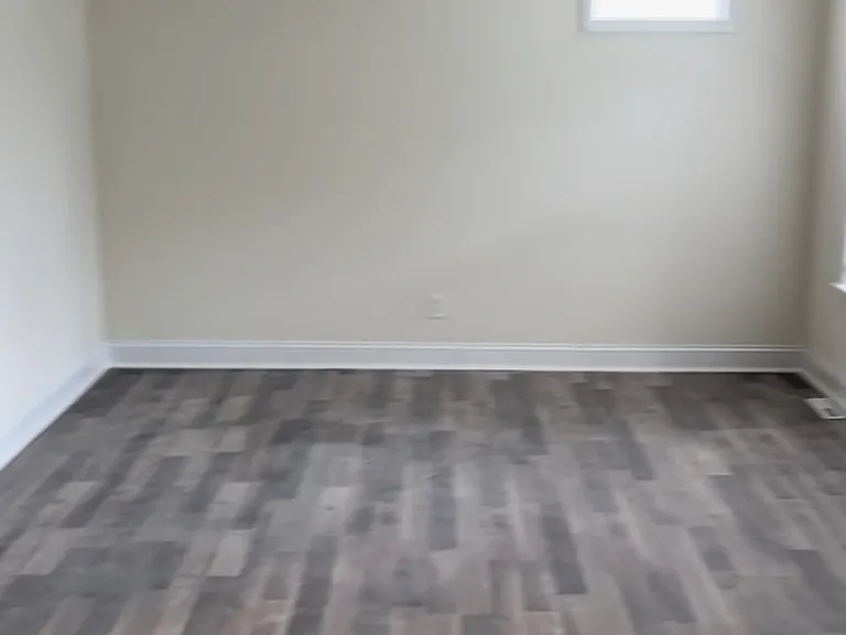 921 Sunset St — Photo 3