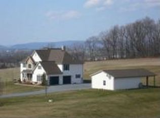 657 Bossler Rd, Leesport, PA 19533
