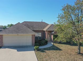 908 Turkey Creek Ct, Bridgeport, TX 76426