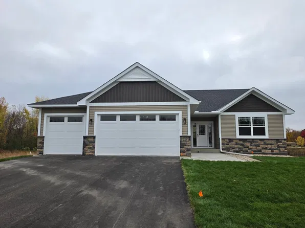 246 10th Ave NE, Hutchinson, MN 55350