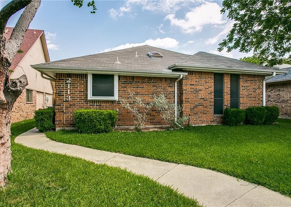 1st image of 2113 Cordoba Dr