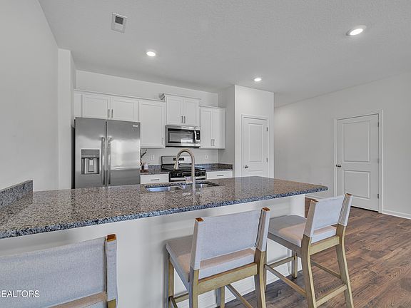 4th image of 12339 Hatmaker Ln