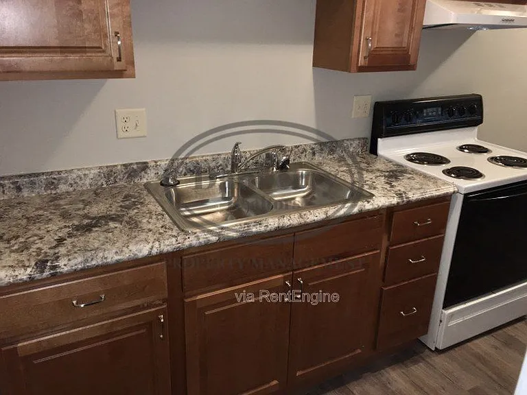 725 N Cory St #H — Photo 3