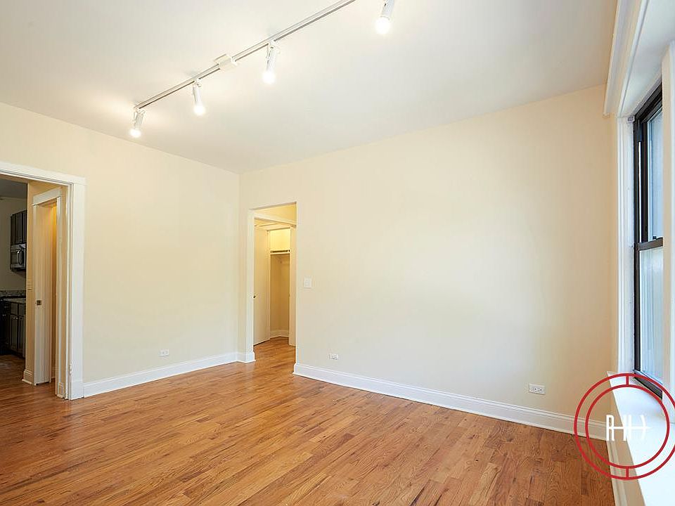 1st image of 6718 N Lakewood Ave #A2