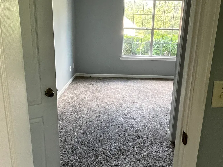 506 Rosewood Cir — Photo 40
