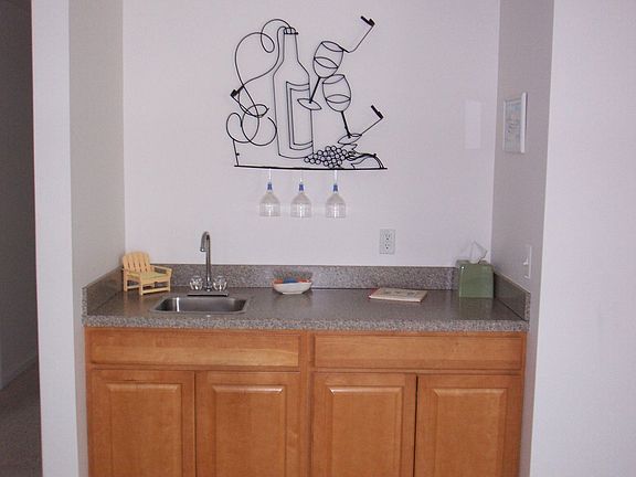 wet bar!