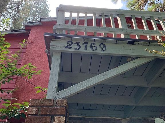 3rd image of 23769 Wildwood Ln