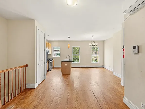 459 Lexington Ave, Brooklyn, NY