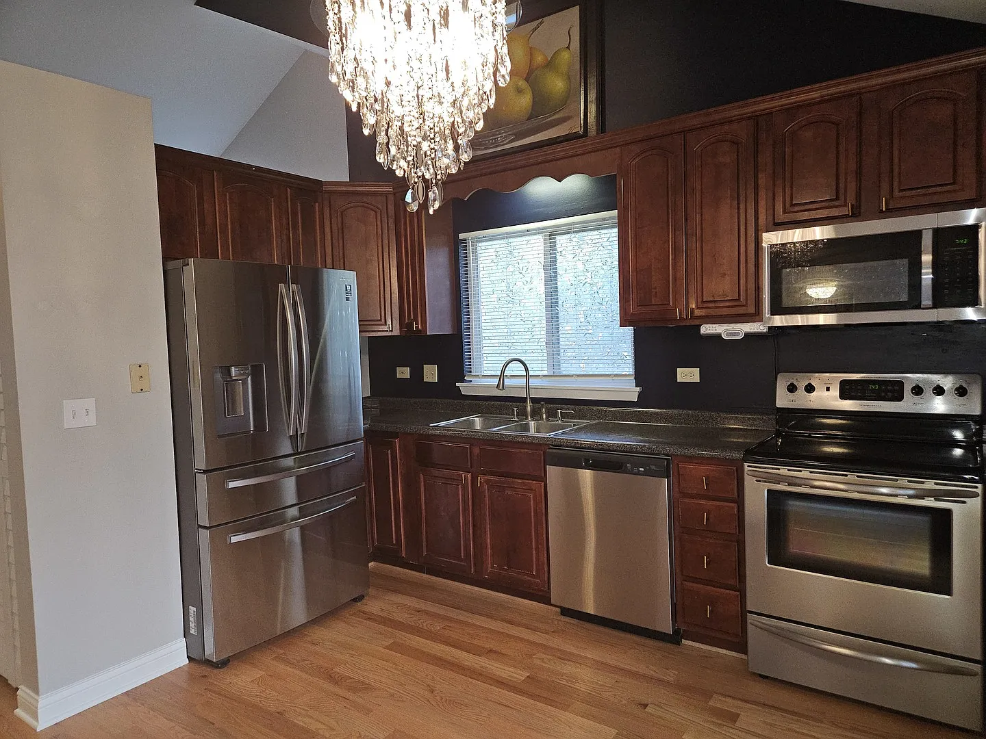 3 bed, 2.5 bath, 1442 sqft, $2,850 — Photo 3