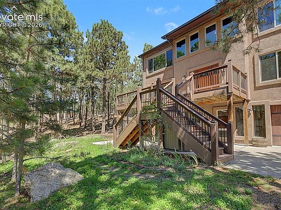 3rd image of 230 Blue Garter Way
