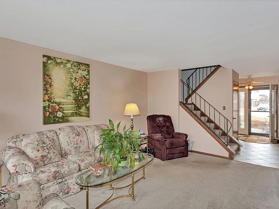 3rd image of 6824 Kingston Rd