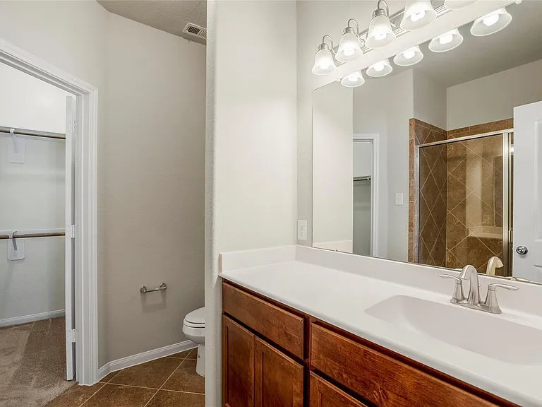15524 Marina Dr — Photo 9
