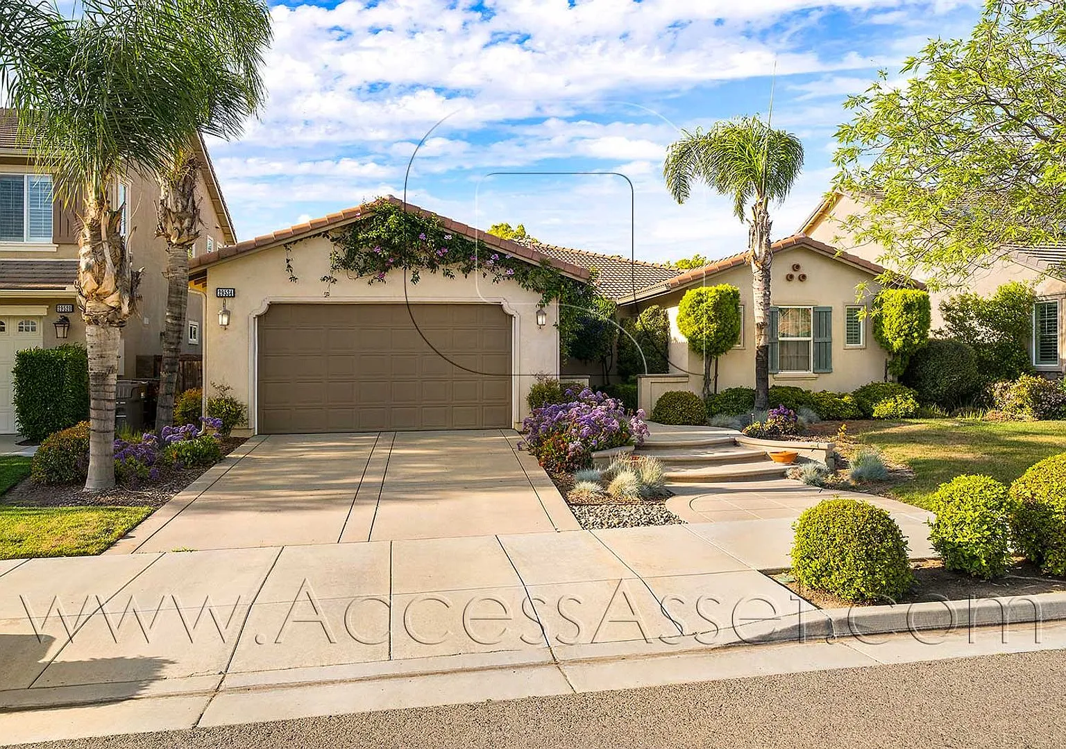 Spacious 5-Bedroom Oasis at Dry Creek in Heritage Lake — Photo 1