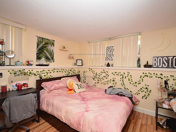 2nd image of 94 Pleasant St #14