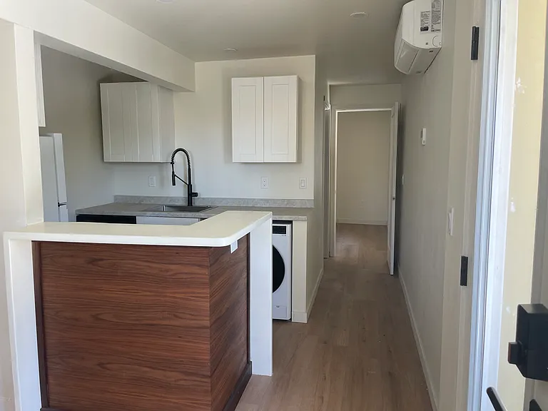 392 Santa Maria Ave #A — Photo 4