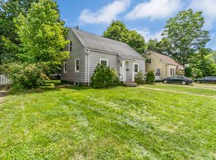 391 Pine Rock Ave, Hamden, CT 06514