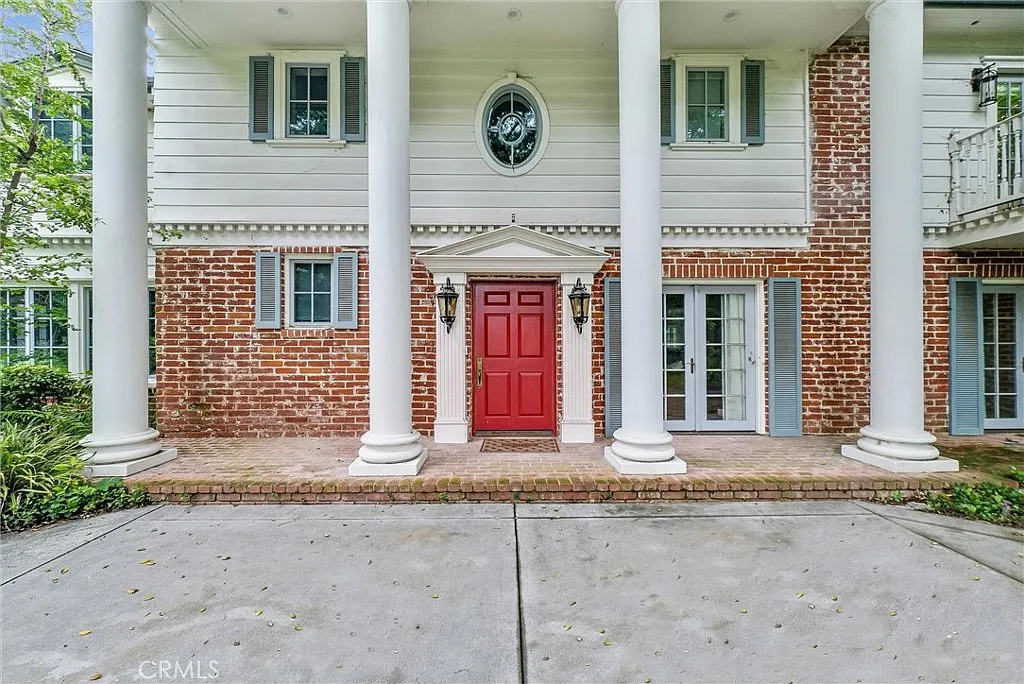 5 bed, 5784 sqft, $13,000 — Photo 4