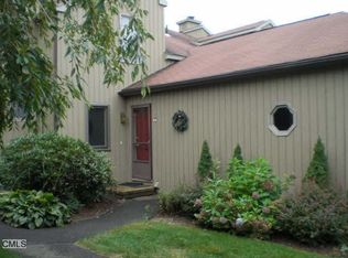 34 Far View Cmns, Southbury, CT 06488