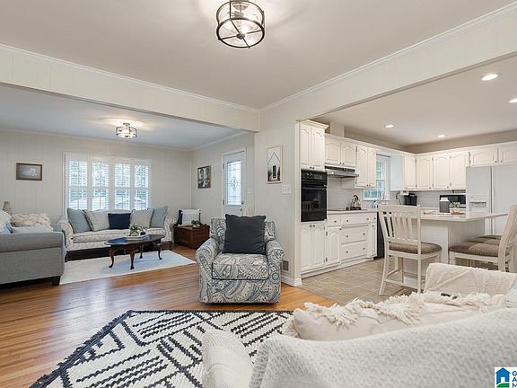 2nd image of 2229 Larkspur Dr