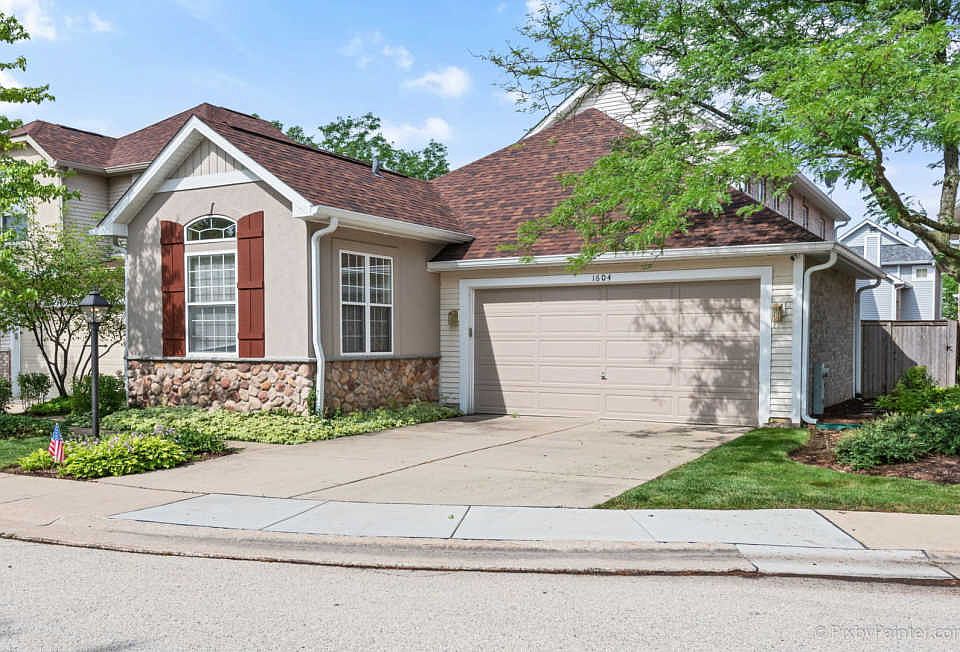 1st image of 1604 Fairfax Ln