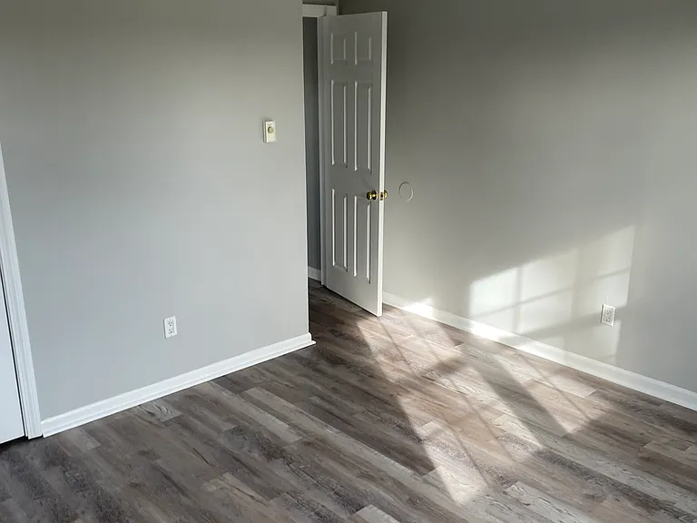 Omega Estates — Photo 6