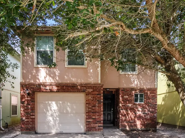 13732 W Cancun Dr, Houston, TX 77045