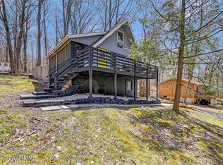 156 Owassa Dr, Pocono Lake, PA
