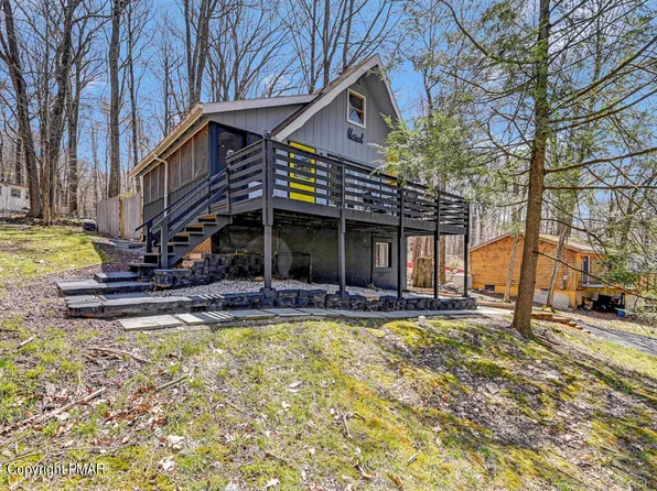156 Owassa Dr, Pocono Lake, PA 18347