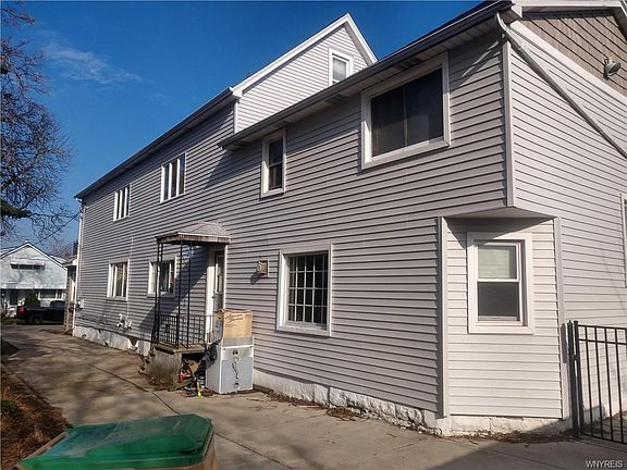 3rd image of 121 Reo Ave