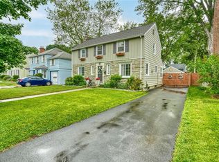 88 Wyndale Rd, Rochester, NY 14617