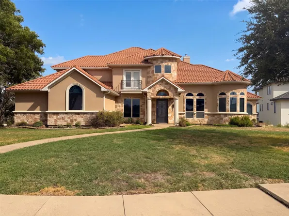 1119 Mallard Pointe Dr, Cedar Hill, TX 75104