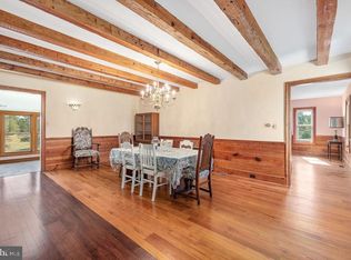 6150 Rosemary Ln, Marshall, VA 20115