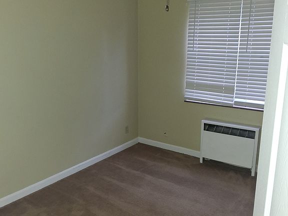 2nd image of 2351 Vera Ave