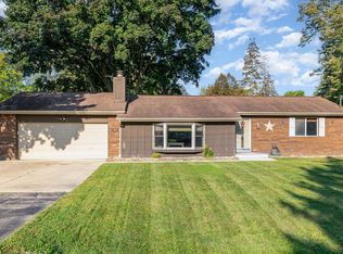 1351 Rainbow Dr, Saginaw, MI 48638