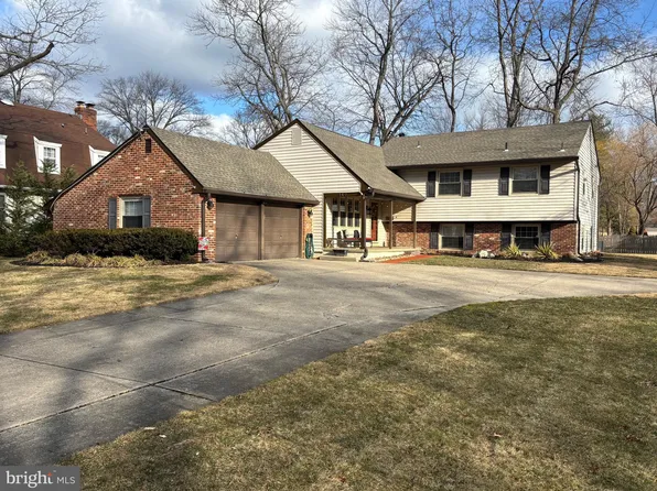 149 Fox Chase Ln, Cherry Hill, NJ 08034