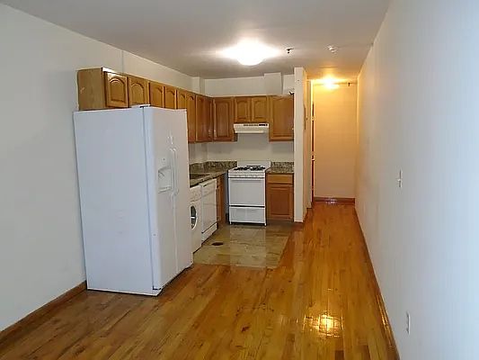 2nd image of 8425 Lander St APT 4M