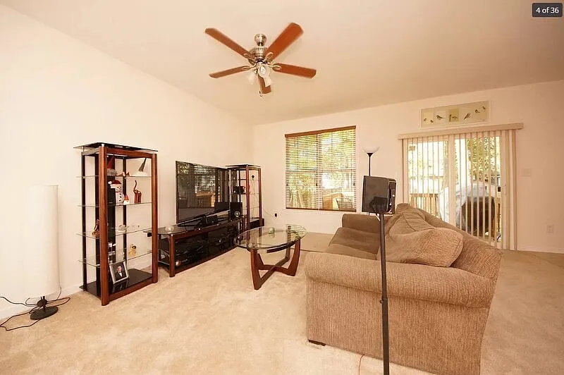 4 bed, 2.5 bath, 2282 sqft, $2,650 — Photo 3