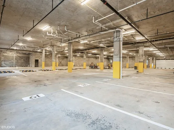 425 3rd Street image 39 of 41