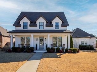 4985 E Sagely Ln, Fayetteville, AR 72703
