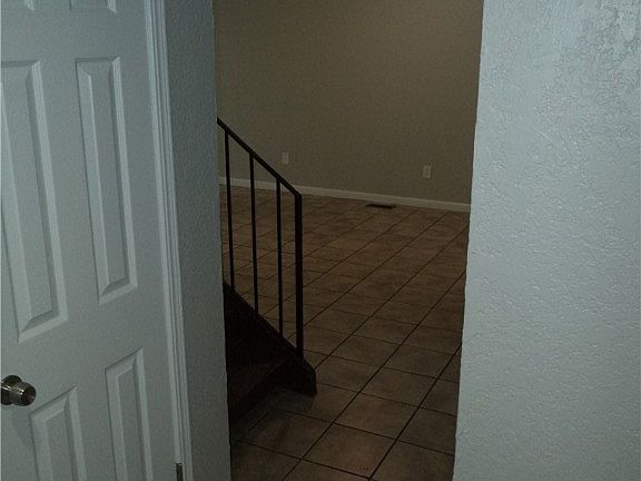 3rd image of 1606 Julie Pl