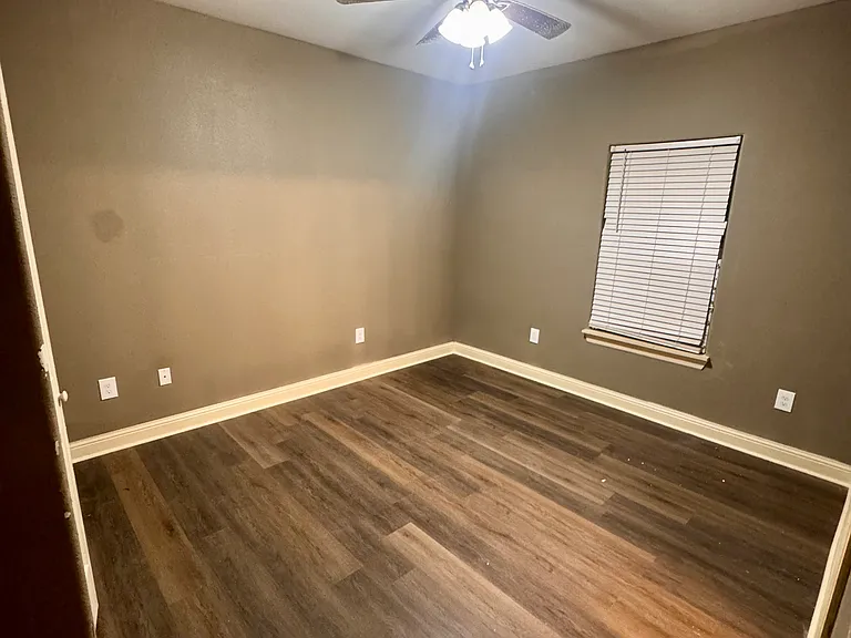 10314 Sierra Dr #B — Photo 5