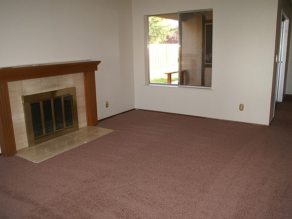 4th image of 4137 Sugar Pine Way