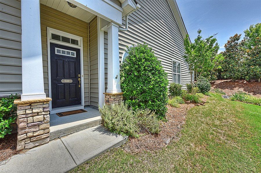 2nd image of 530 Pine Links Dr