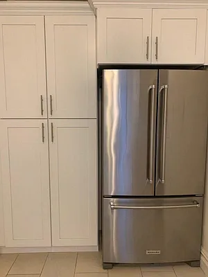 Rented by Arwell Realty | media 16