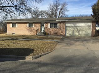 208 S Madison St, Plainville, KS 67663
