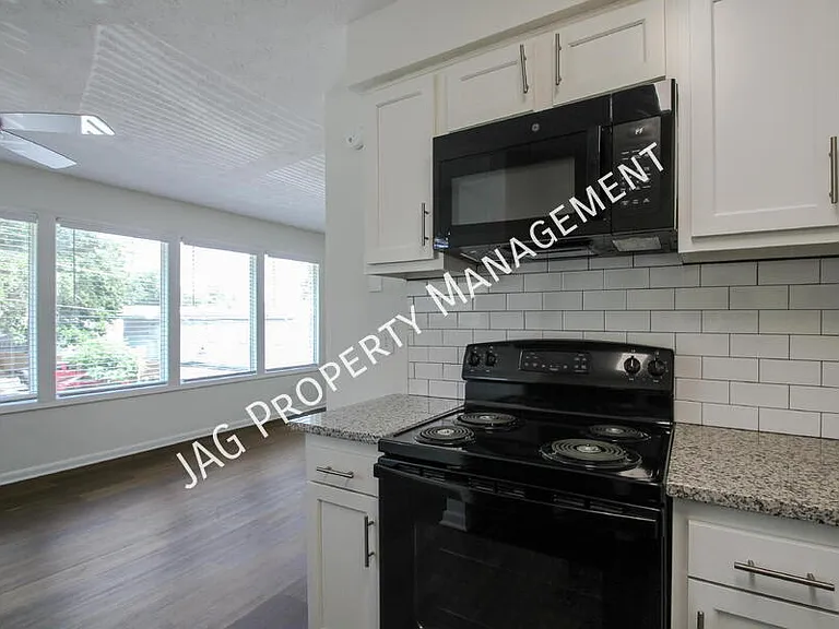 1426 Berrier St #4 — Photo 12