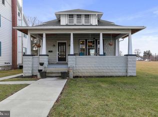 10 E Main St, Fayetteville, PA 17222