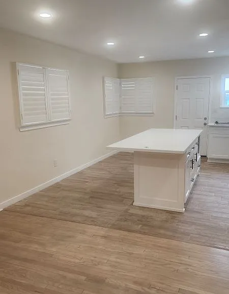 6069 Comey Ave — Photo 12