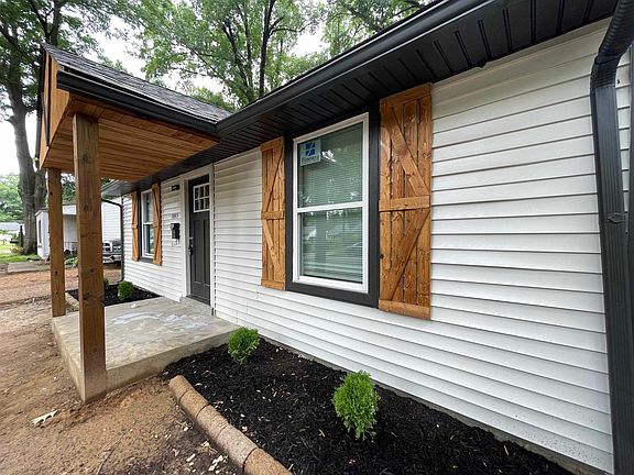 4th image of 1745 Ozan St
