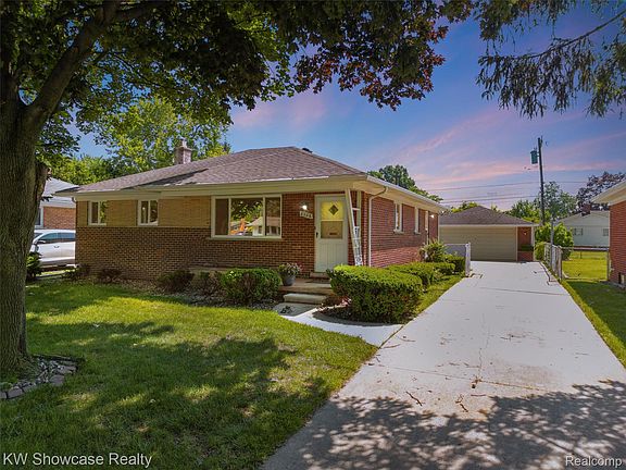 2nd image of 8936 Merriman Rd